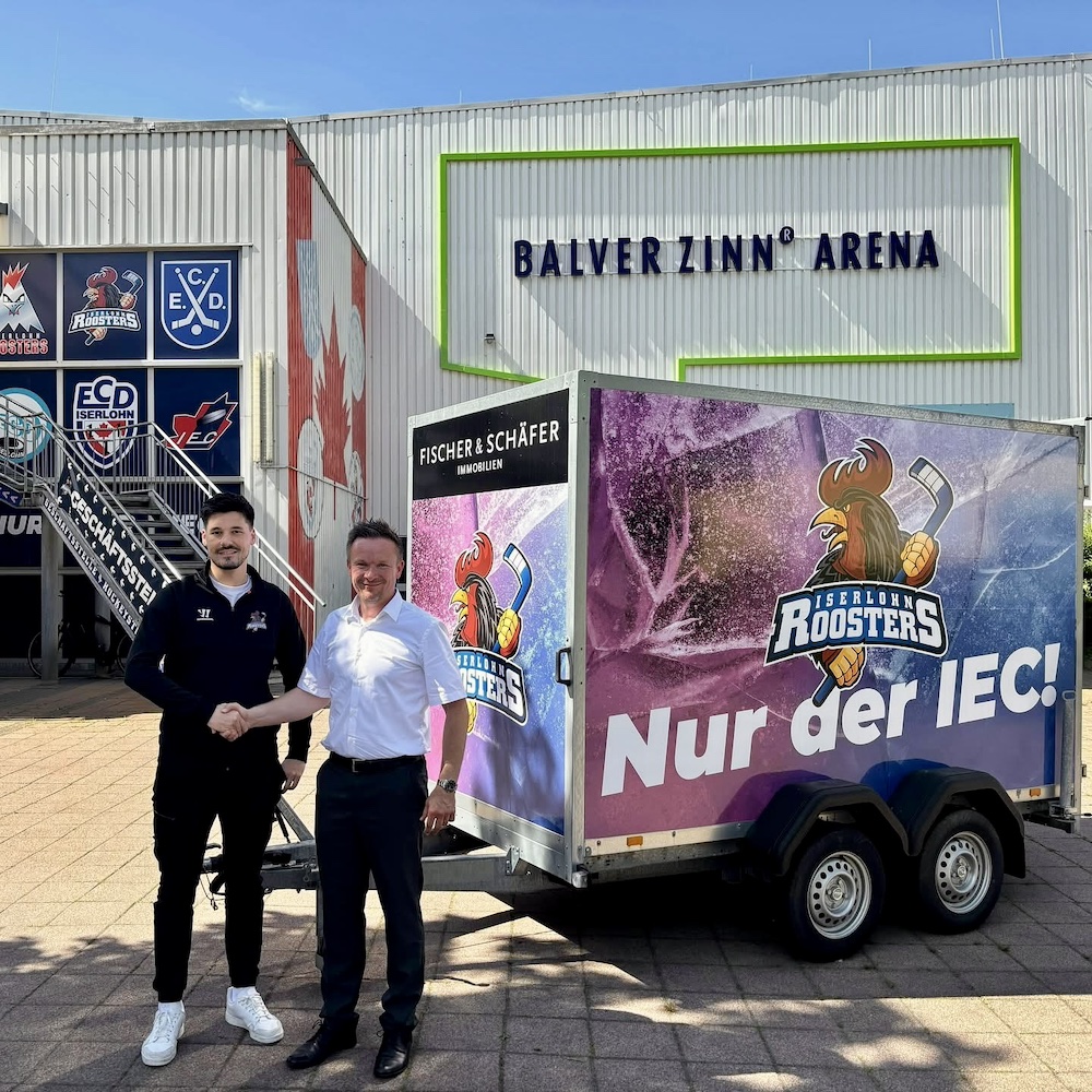 Iserlohn Roosters und Fischer & Schäfer Immobilien stellen neuen mobilen Verkaufswagen vor